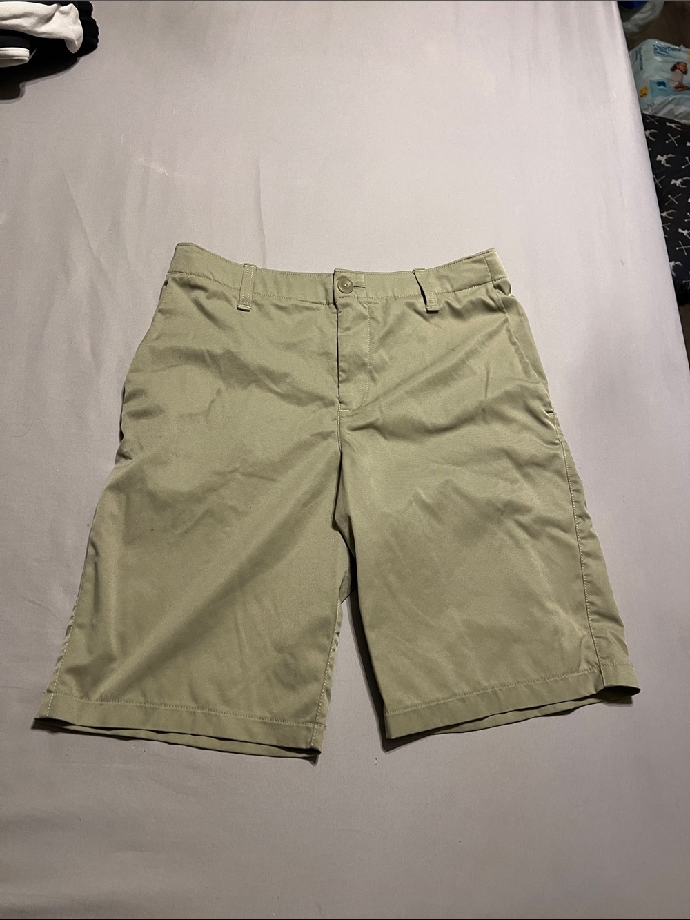 Boys under armour khaki shorts